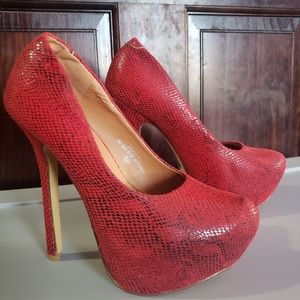 Red high heeels